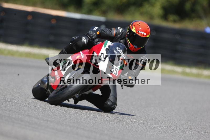 Archiv-2025/48 25.08.2025 Cornu Master School ADR/rot-rouge/35